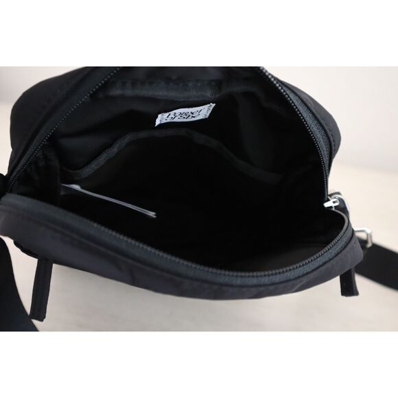 Athleta 471568-02 Women's O/S Black All About Vertical Crossbody Bag - Picture 4 of 16